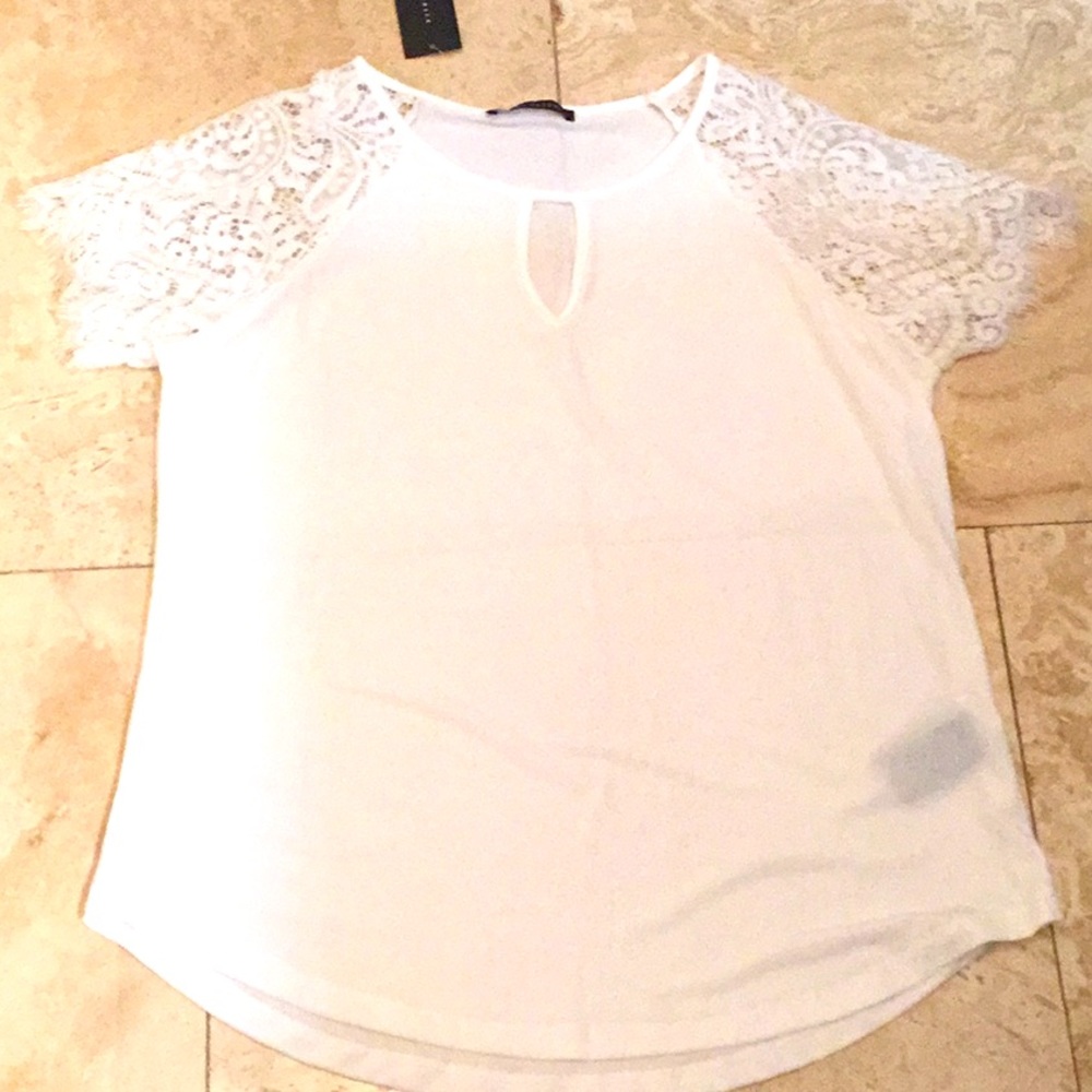 Suzy Shier White T-shirt with Lace Sleeves